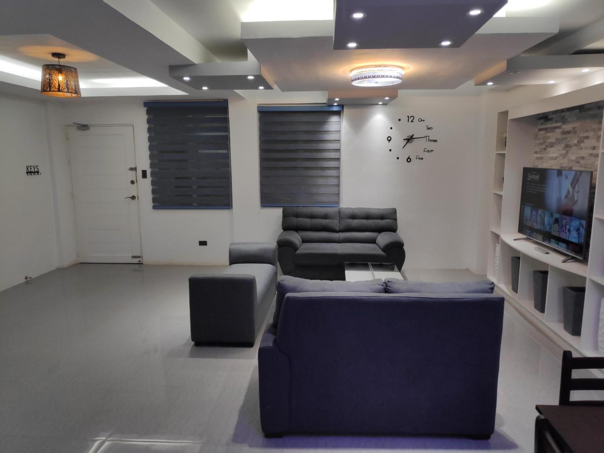 Tagaytay Staycation By Naya And Darla W Free Swimming Pool, Wifi & Netflix Tagaytay City ภายนอก รูปภาพ