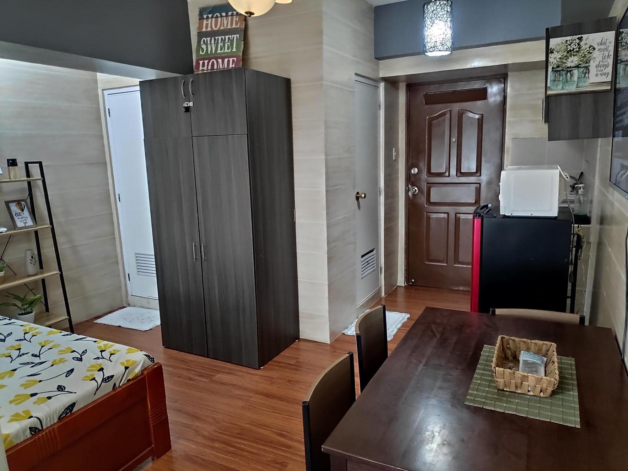 Tagaytay Staycation By Naya And Darla W Free Swimming Pool, Wifi & Netflix Tagaytay City ภายนอก รูปภาพ