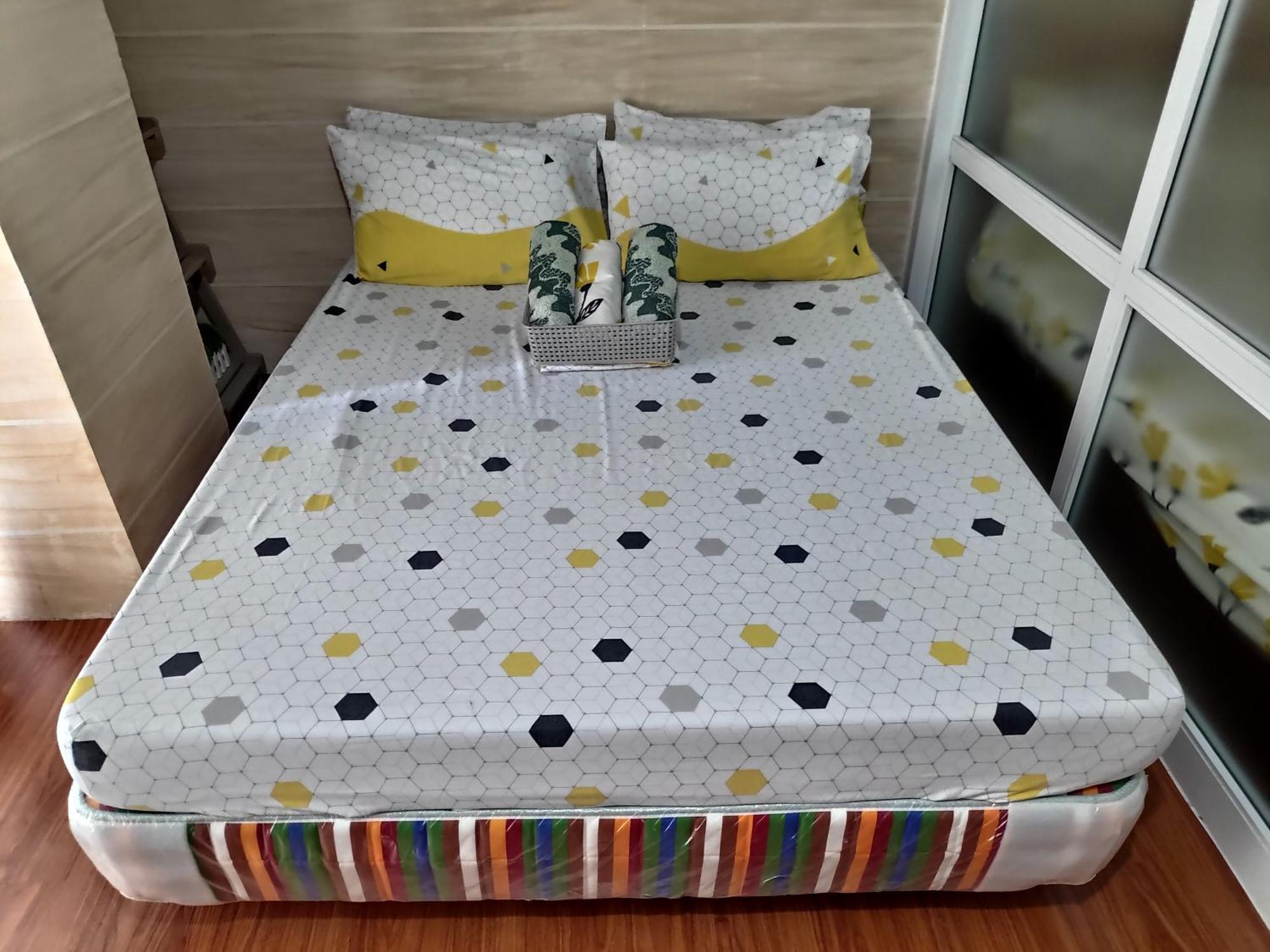 Tagaytay Staycation By Naya And Darla W Free Swimming Pool, Wifi & Netflix Tagaytay City ภายนอก รูปภาพ