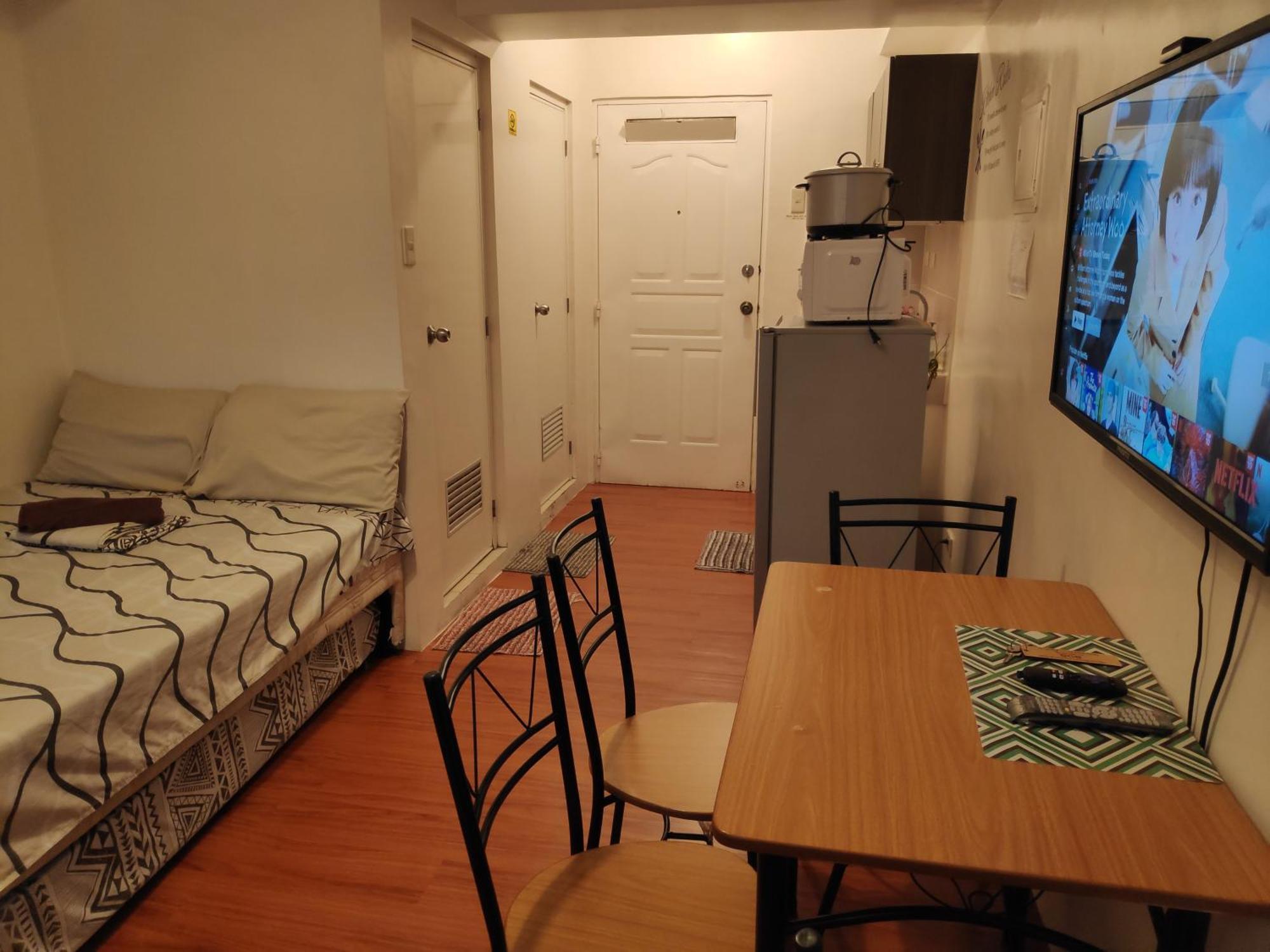 Tagaytay Staycation By Naya And Darla W Free Swimming Pool, Wifi & Netflix Tagaytay City ภายนอก รูปภาพ